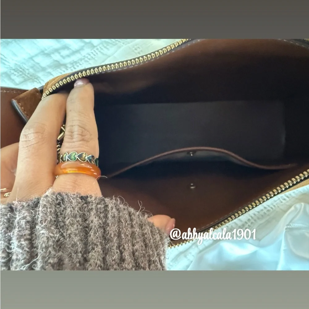 Coach Rich Brown Suede Shoulder Bag - Picture 4 of 6